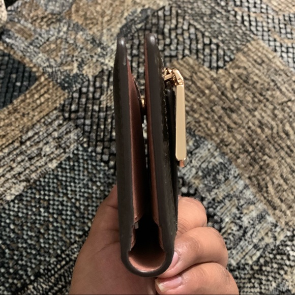 Kate Spade Wallet - Picture 6 of 7